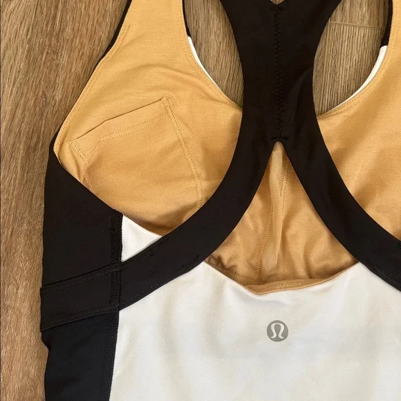 Lululemon Run: Fast Track Tank - Picture 5 of 5